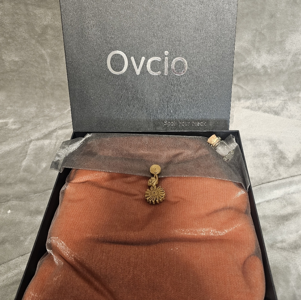 NIB Ovcio 100% Cashmere Burnt Orange Wrap Pashmina